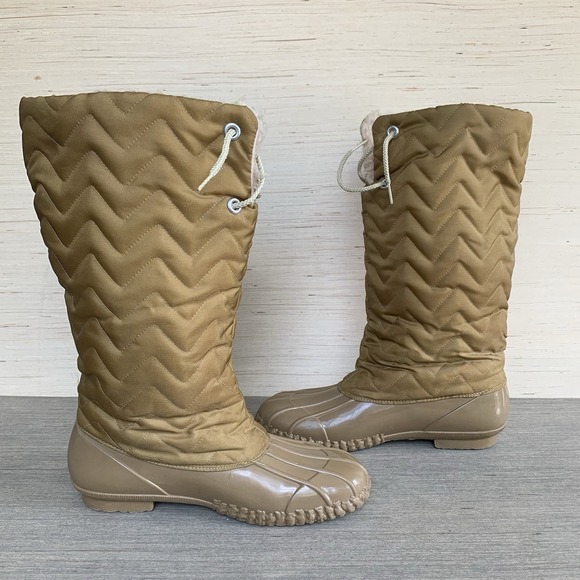 Women's Sz 8 Neutral Beige Tan Quilted Faux Fur Lining Duck Boots - Rubber Soles - Picture 8 of 16